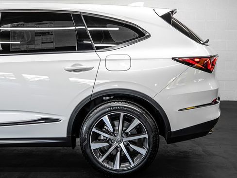 New 2026 Acura MDX FWD w/ Technology Package image 13