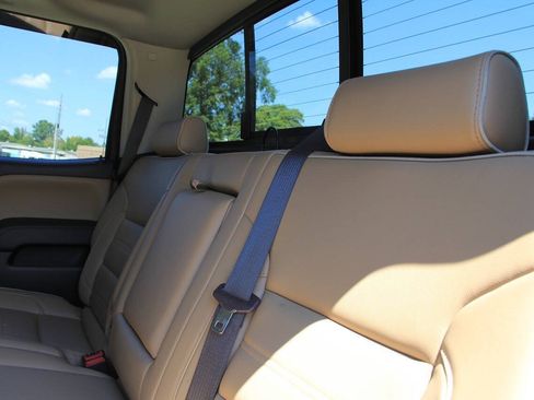 Used 2018 GMC Sierra 2500 Denali w/ Duramax Plus Package AWD/4WD image 20