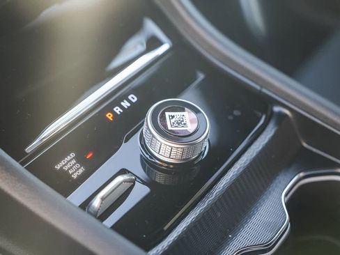 New 2025 Jeep Grand Cherokee Limited image 19