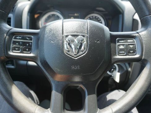 Used 2019 RAM 1500 Express AWD/4WD image 15