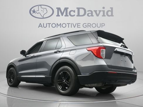 Used 2021 Ford Explorer XLT RWD image 28