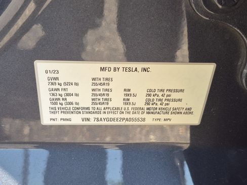 Used 2023 Tesla Model Y Long Range AWD/4WD image 32