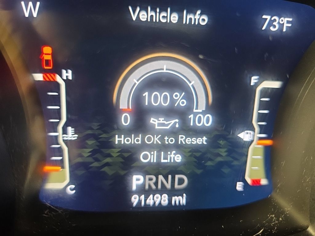 Used 2020 Jeep Gladiator Overland AWD/4WD image 14