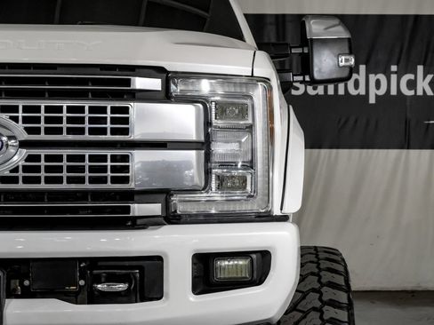 Used 2018 Ford F250 Platinum w/ Platinum Ultimate Package AWD/4WD image 42