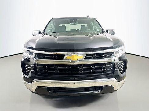 Used 2022 Chevrolet Silverado 1500 LT image 2