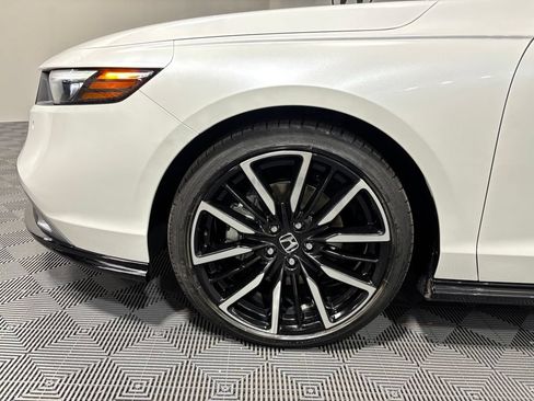 Certified 2025 Honda Accord Touring image 9