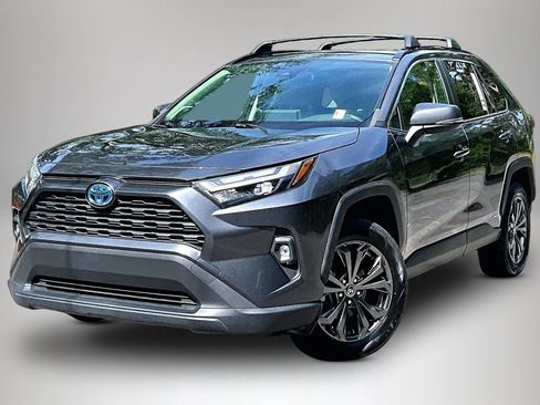 Used 2022 Toyota RAV4 XLE Premium AWD/4WD image 1