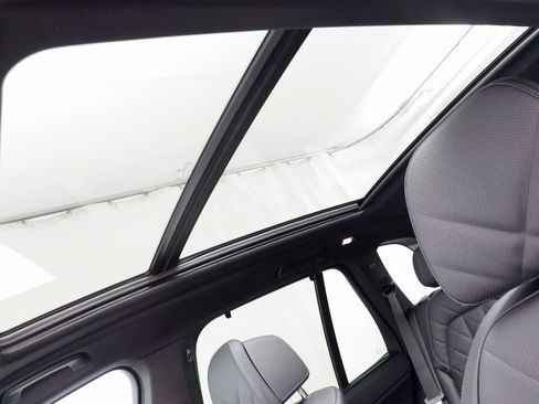 New 2026 BMW X5 xDrive50e w/ M Sport Package image 14