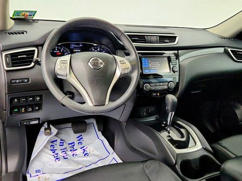 Used 2016 Nissan Rogue SL w/ SL Premium Package AWD/4WD image 13