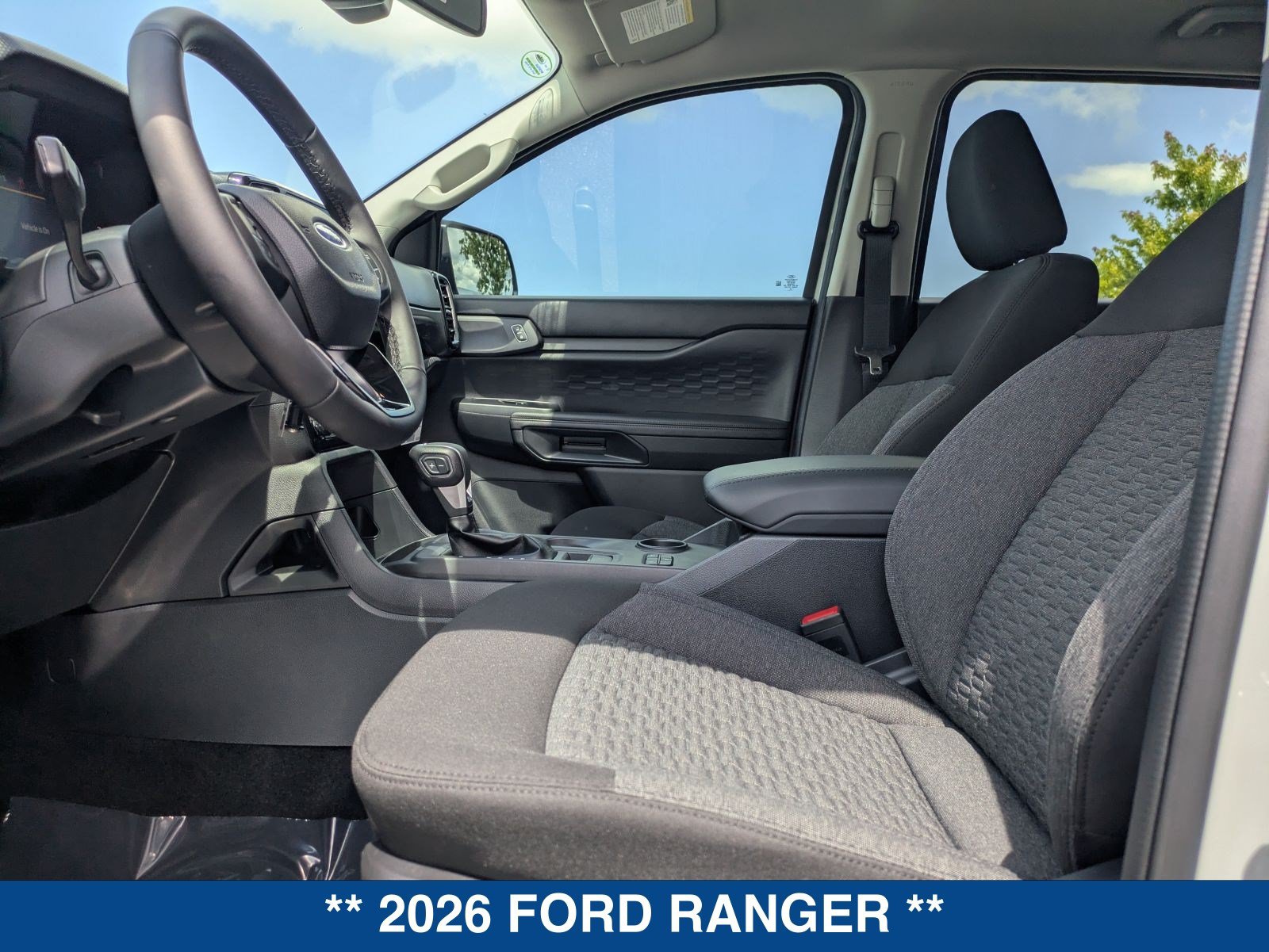 New 2026 Ford Ranger XLT w/ Black Appearance Package RWD image 28