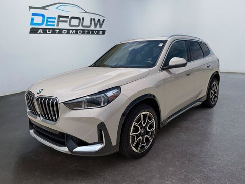 Used 2026 BMW X1 xDrive28i AWD/4WD image 9