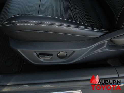 Used 2024 Ford Mustang GT Premium image 9