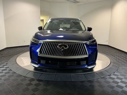 Certified 2026 INFINITI QX60 Luxe w/ Cargo Package FWD image 2