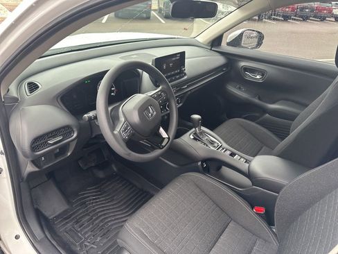 Used 2023 Honda HR-V LX image 14