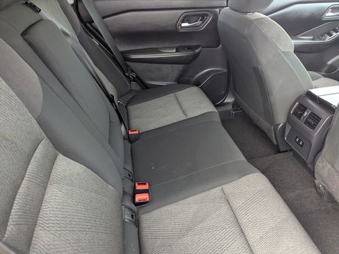 Certified 2025 Nissan Rogue SV FWD image 14