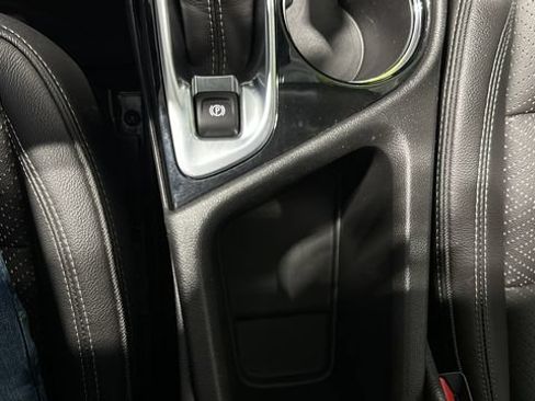 Used 2022 Buick Encore GX Essence w/ Advanced Technology Package FWD image 22