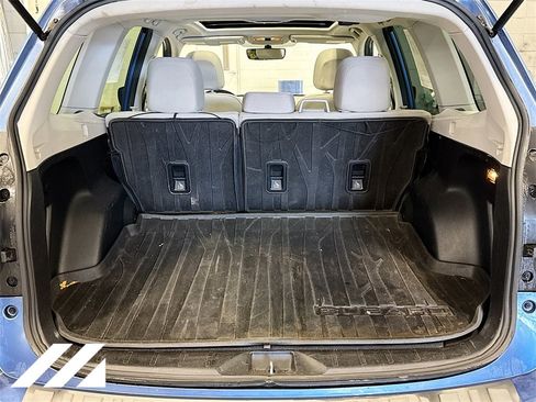 Used 2018 Subaru Forester 2.5i Premium w/ All-Weather Package image 27