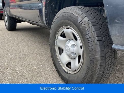 Used 2022 Toyota Tacoma SR AWD/4WD image 10