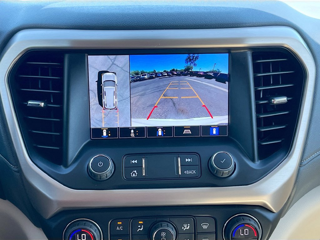 Used 2023 GMC Acadia Denali w/ Denali Technology Package FWD image 13