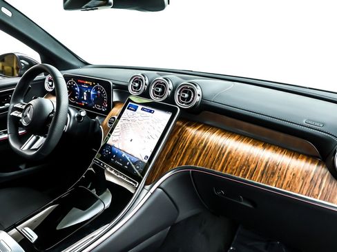New 2025 Mercedes-Benz GLC 350e 4MATIC image 5
