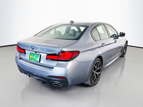 Used 2023 BMW 530e w/ M Sport Package image 10