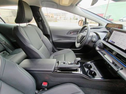 Used 2023 Toyota Prius XLE image 73