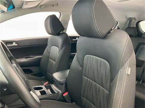 Used 2021 Kia Sportage LX image 21