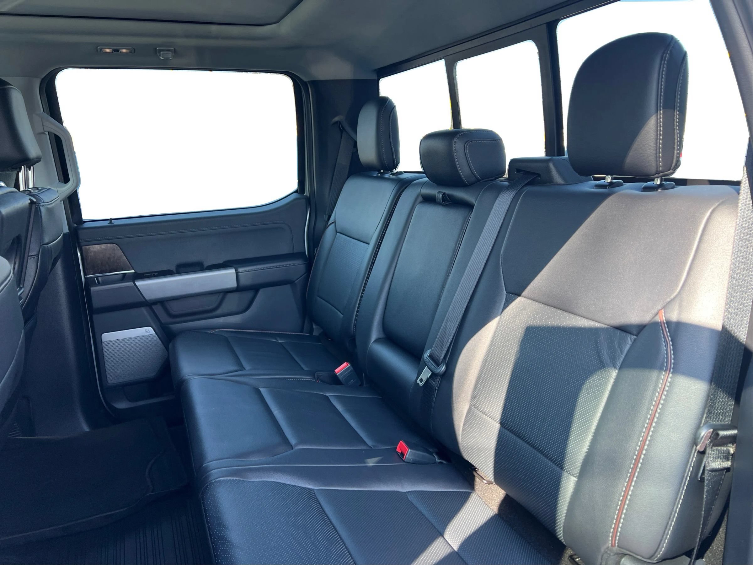 Used 2022 Ford F150 Lariat AWD/4WD image 10