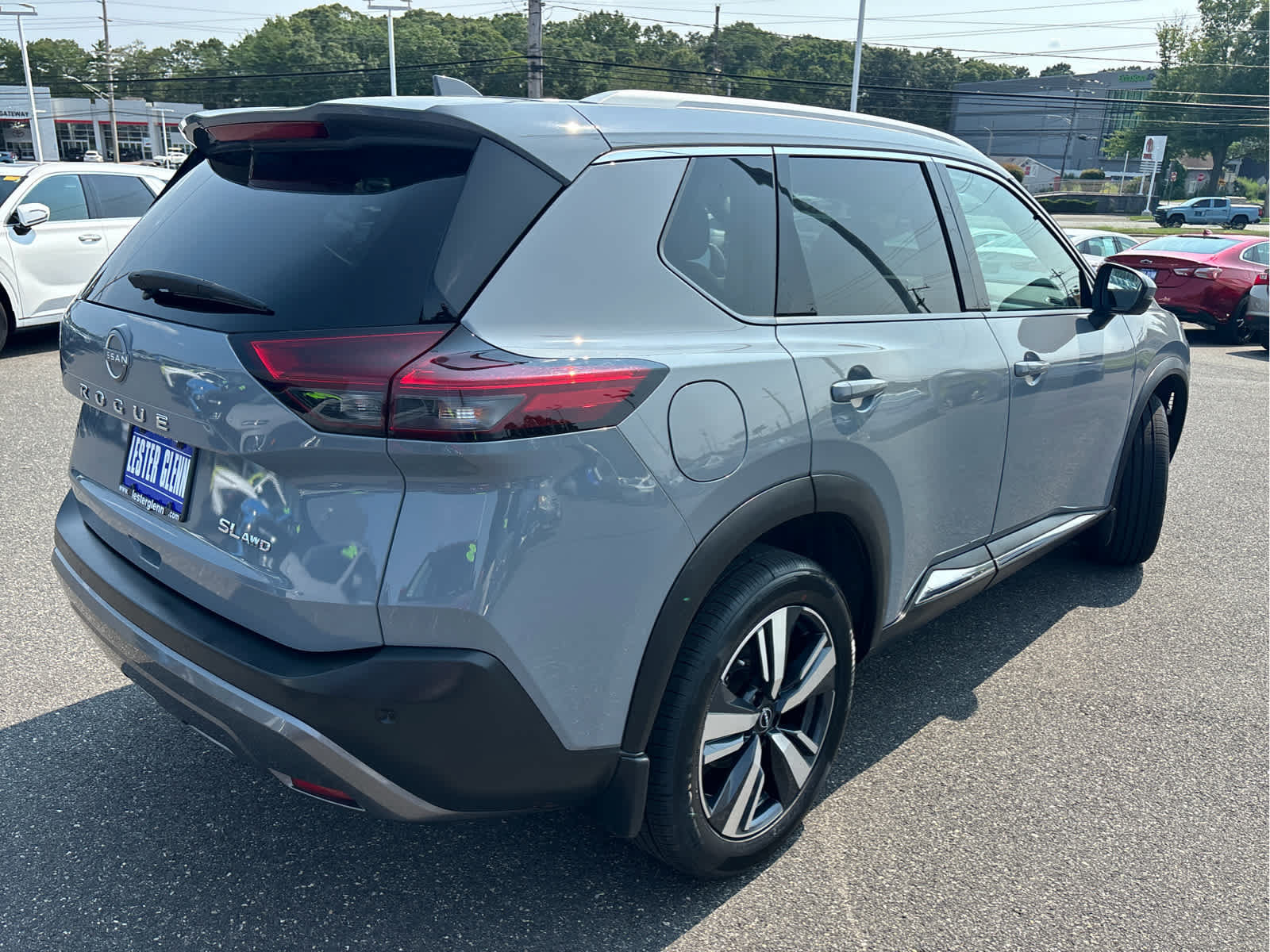 Used 2023 Nissan Rogue SL AWD/4WD image 30