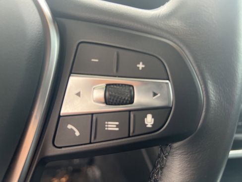 Used 2024 BMW i4 eDrive35 w/ Premium Package image 9