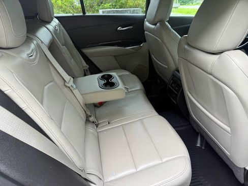 Used 2019 Cadillac XT4 Premium Luxury w/ Cold Weather Package FWD image 33