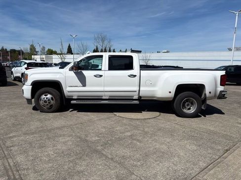 Used 2016 GMC Sierra 3500 Denali w/ Duramax Plus Package image 5