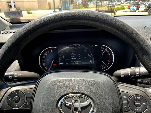 Used 2023 Toyota RAV4 XLE AWD/4WD image 14