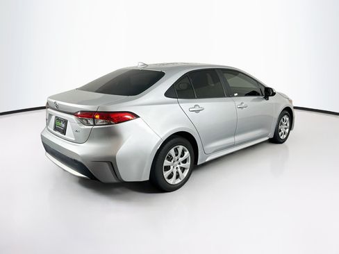 Used 2020 Toyota Corolla LE FWD image 9