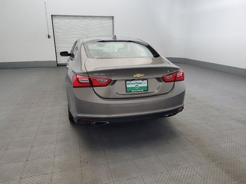 Used 2017 Chevrolet Malibu Premier w/ Premier Sun and Wheel Package image 6