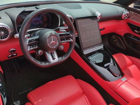 Used 2022 Mercedes-Benz SL 63 AMG 4MATIC image 14