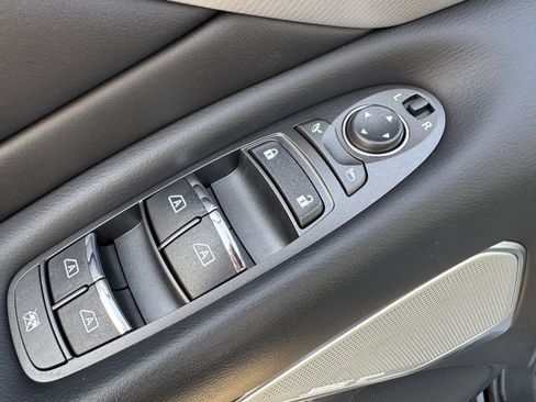 Used 2023 INFINITI Q50 Luxe w/ Cargo Package image 10