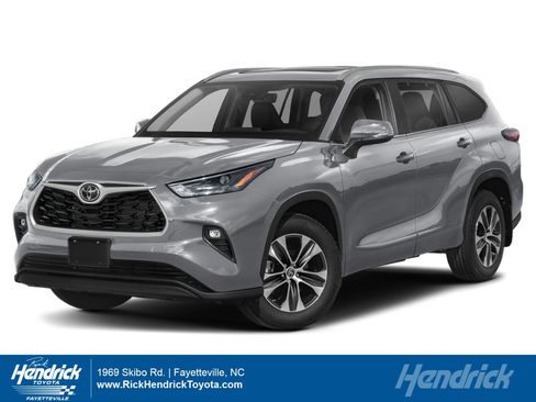 New 2026 Toyota Highlander XLE image 1