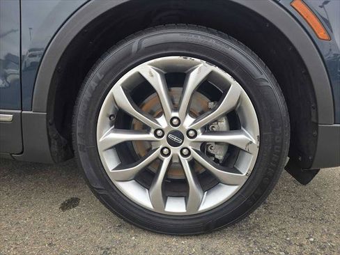 Used 2019 Lincoln MKC Select w/ Select Plus Package FWD image 9