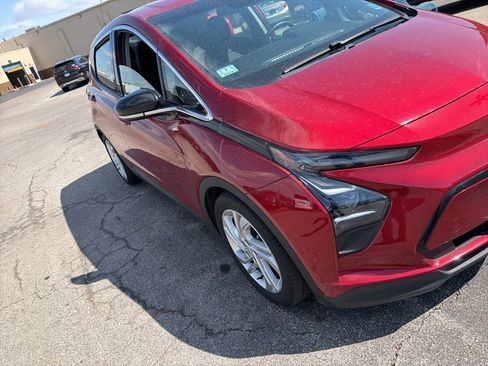 Used 2022 Chevrolet Bolt LT image 1