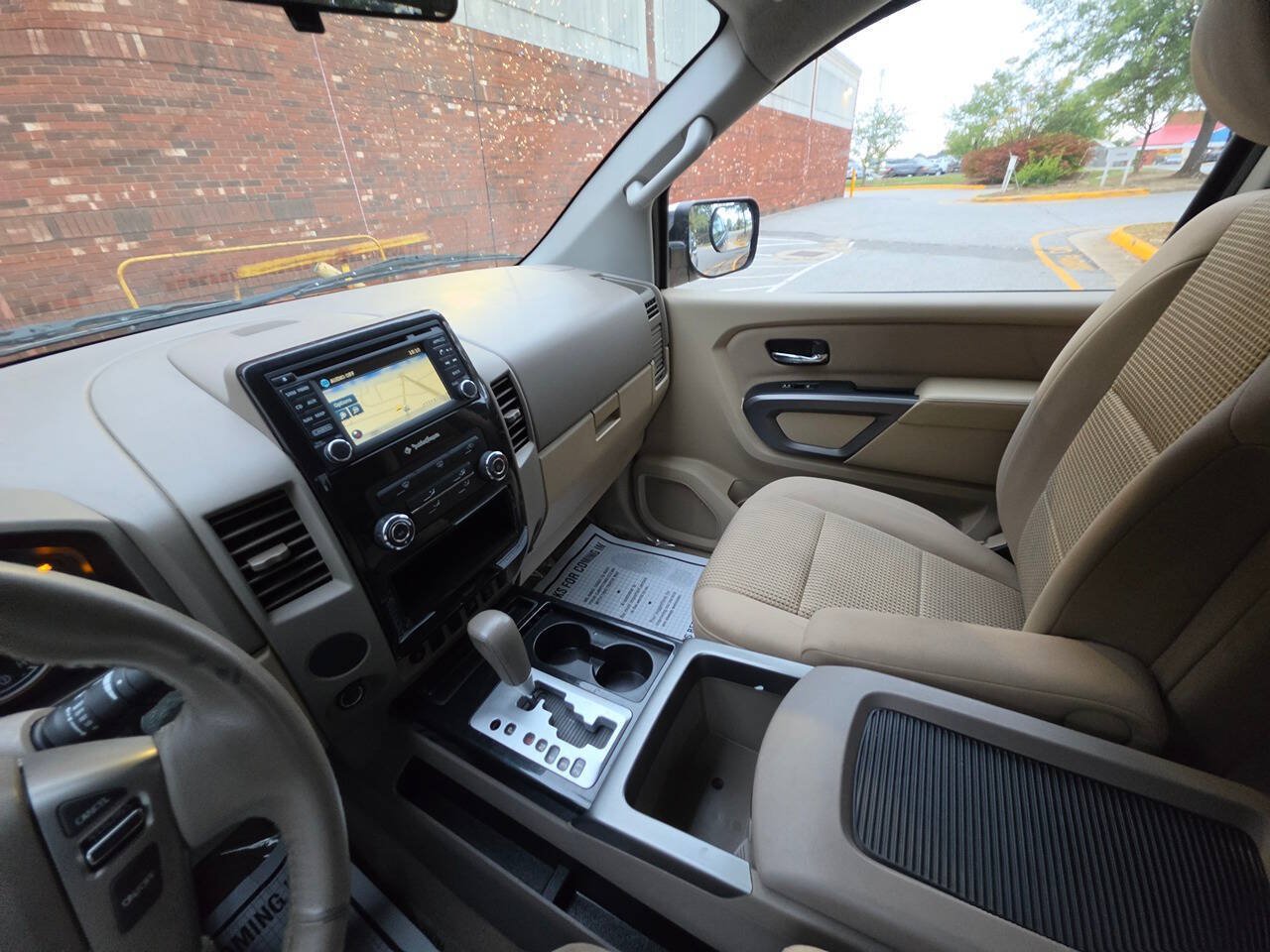 Used 2015 Nissan Titan SV RWD image 36