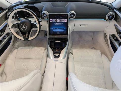 Used 2026 Mercedes-Benz Maybach SL 680 image 15
