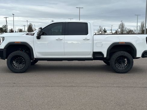 Used 2026 GMC Sierra 2500 AT4X image 7