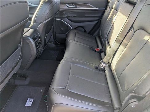 New 2026 Jeep Grand Cherokee Limited Reserve image 17