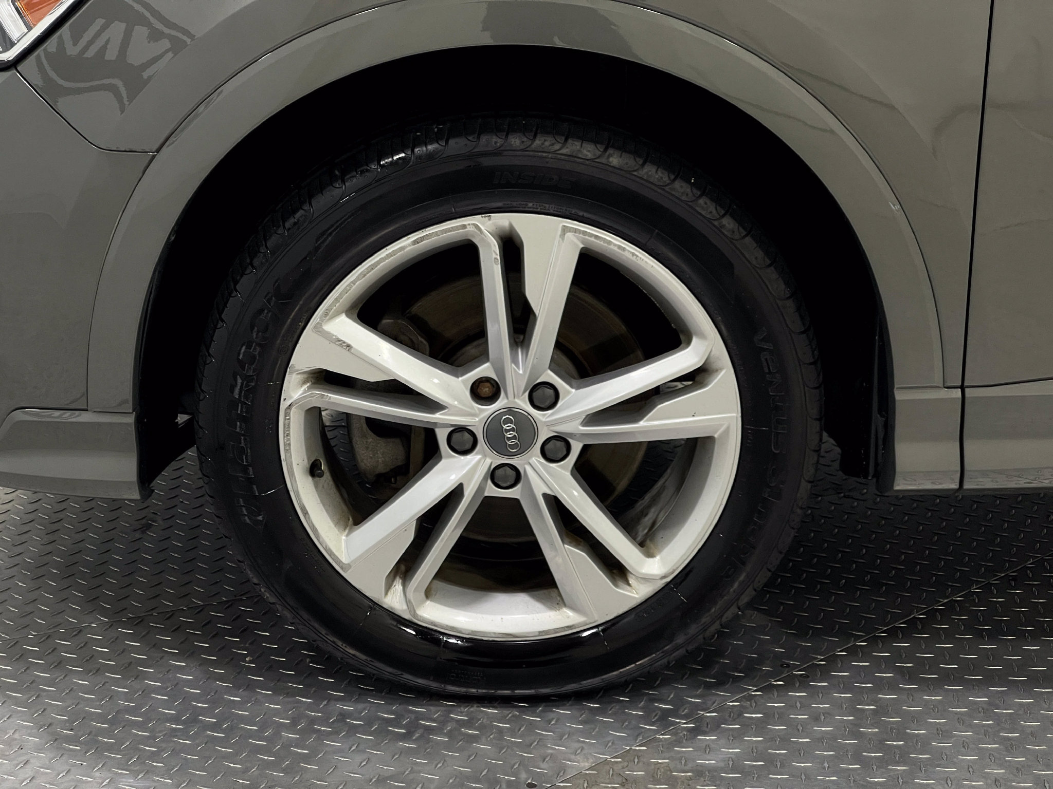 Used 2020 Audi Q3 2.0T Premium Plus AWD/4WD image 35