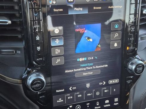 Used 2024 RAM 3500 Limited w/ Towing Technology Group AWD/4WD image 14