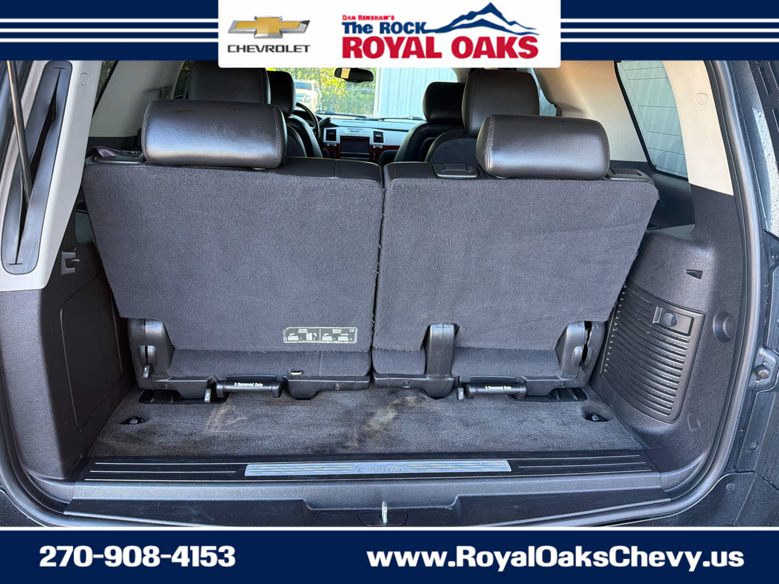 Used 2012 Cadillac Escalade Luxury AWD/4WD image 5