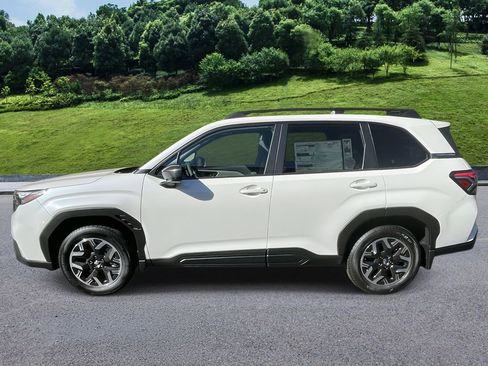 New 2025 Subaru Forester Premium image 2