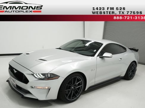 Used 2019 Ford Mustang GT RWD image 1