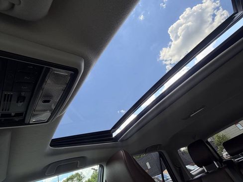 Used 2016 Toyota 4Runner Limited AWD/4WD image 29